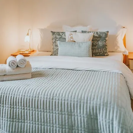 Roslyn House 4*