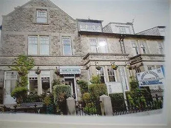 Guest house Roslyn House 4*